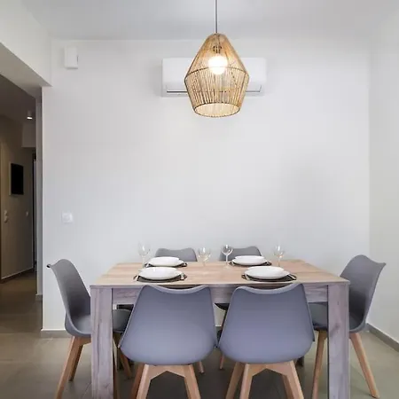 شقة Ilios 3 Bedroom With Sea View In Town *