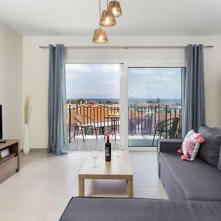 شقة Ilios 3 Bedroom With Sea View In Town *